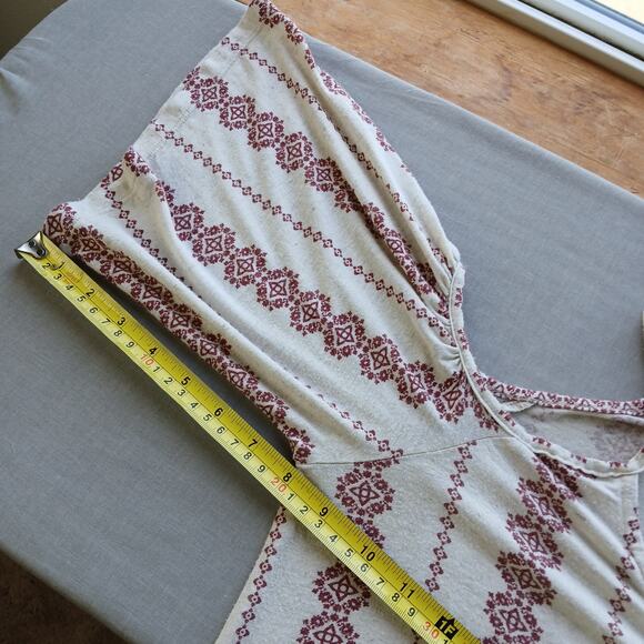 hem & thread cold shoulder faux wrap tank top L tan red adjustable straps L4998 - Picture 12 of 12